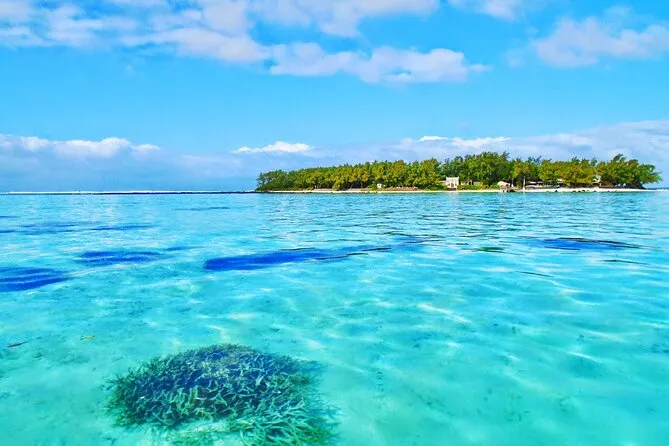 Hotel with 5 star / 4 nights 5 days mauritius land package