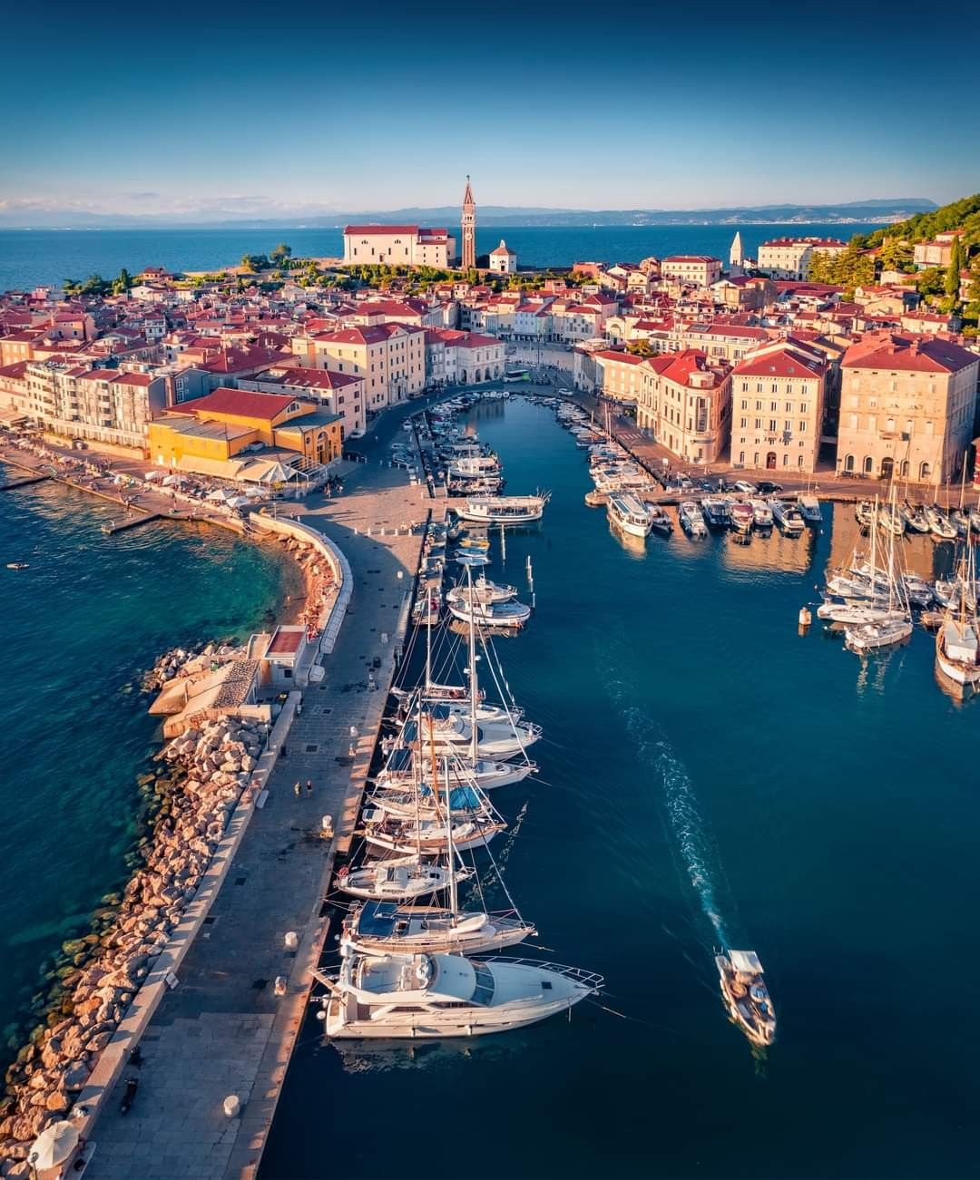 Glimpses of Europe Premium